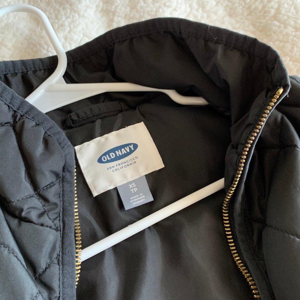 Old Navy Black Quilted Vest XS - Picture 2 of 4